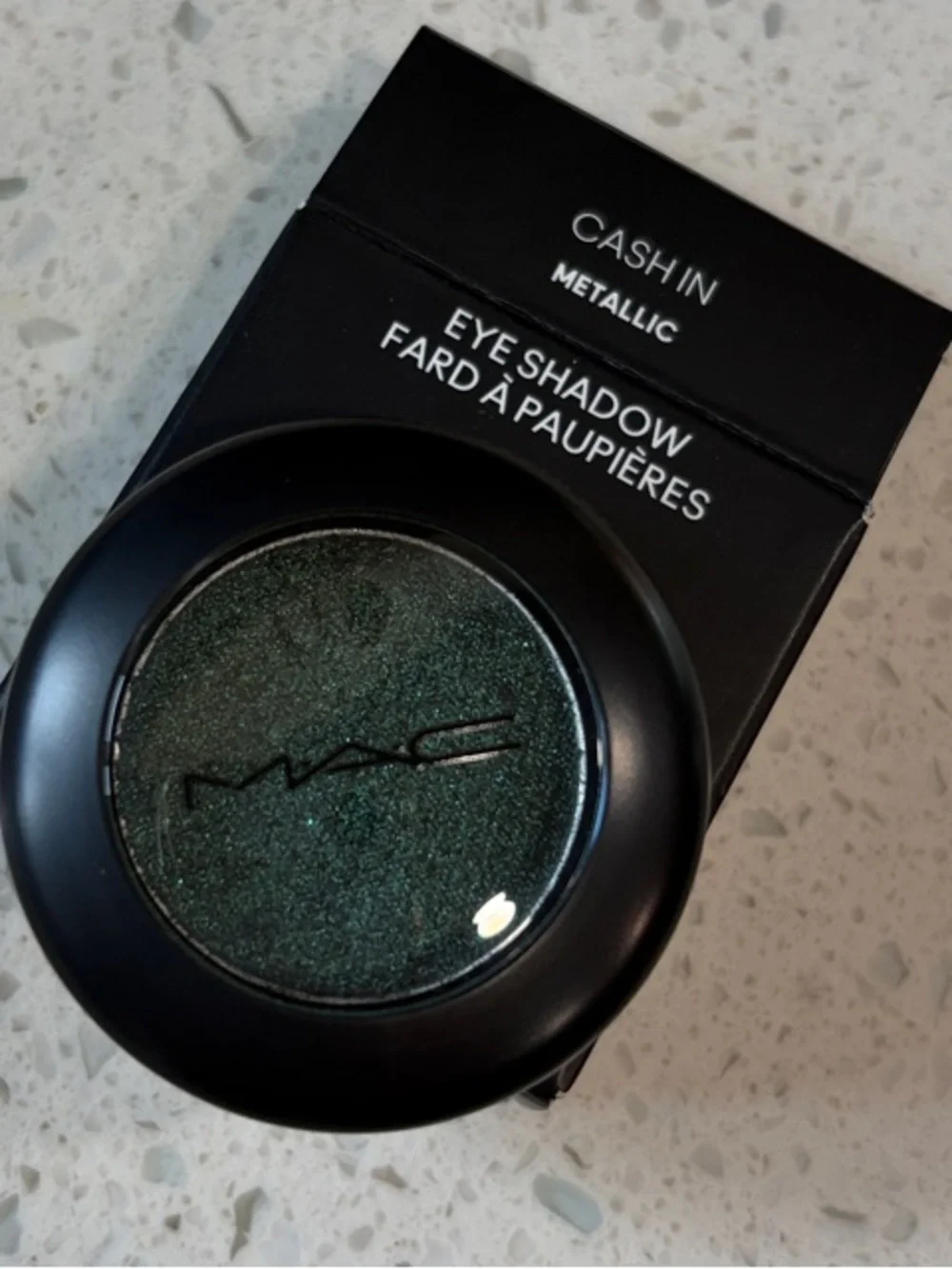 New in Box MAC Cosmetics “Cash In” Metallic Emerald Green Eyeshadow